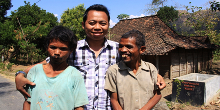 Eko Mulyadi - Karangpatihan - Indonésia (2)