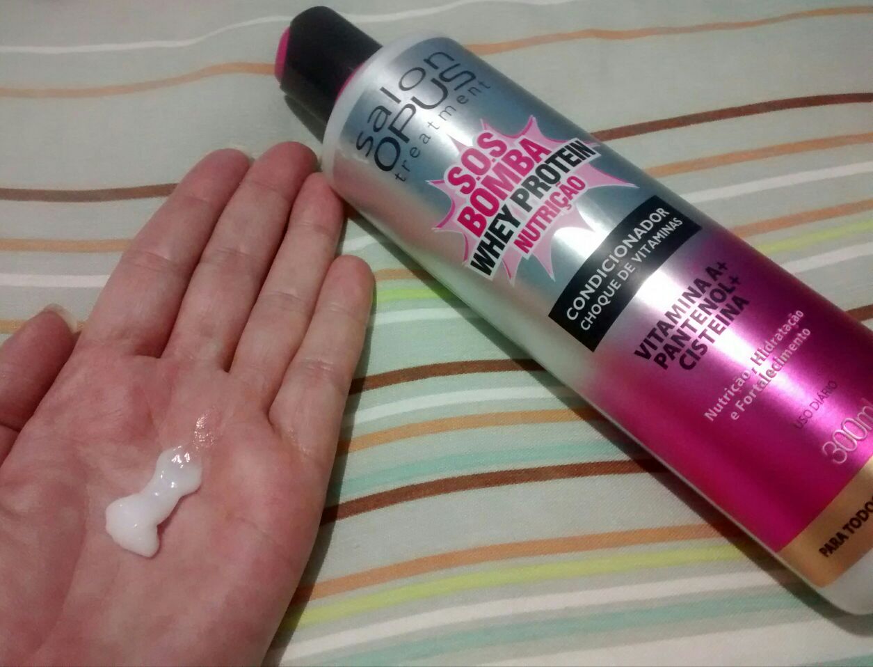 condicionador-cabelo-mulher-com-deficiencia-caico-casadaptada
